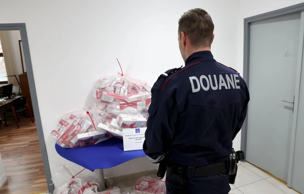 Marseille : Des dockers condamnés pour un trafic de 14 000 cartouches