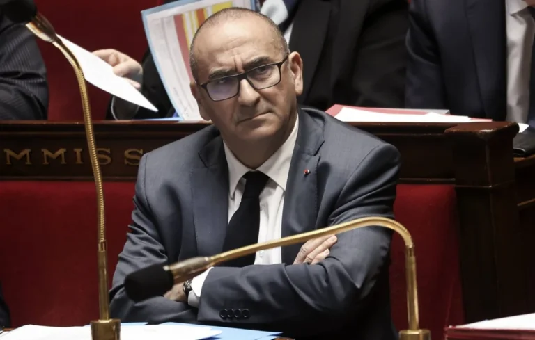 Procès Paty : nouvelle audition exigée pour Laurent Nuñez