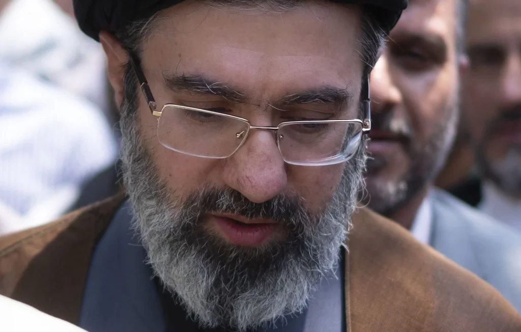 Qui est Mojtaba Khamenei, le nouveau guide suprême de l'Iran ?