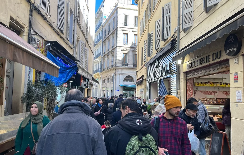 Ramadan à Marseille : Rush dans les commerces et repos des restos