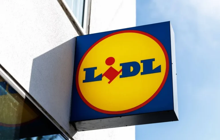 Royaume-Uni : Un salarié de Lidl licencié pour une bouteille d&rsquo;eau