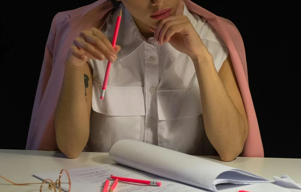 Rupture amoureuse et travail : faut-il instaurer un congé spécifique ?