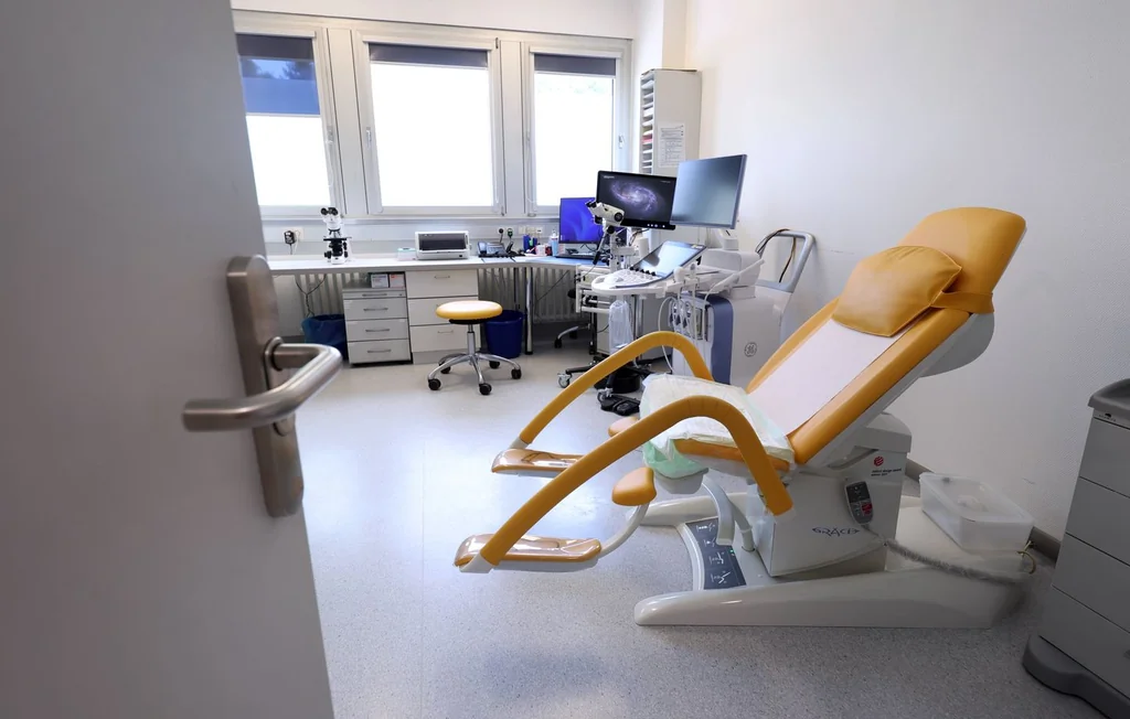 Scandale en Australie : un gynécologue accusé d'opérations inutiles