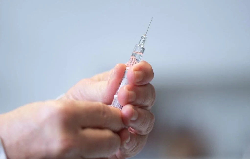 Suicide assisté : une femme arrêtée pour avoir aidé sa mère de 85 ans