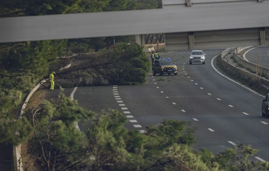Tempête Pedro et vacances : Routes chargées et alertes crues ce week-end