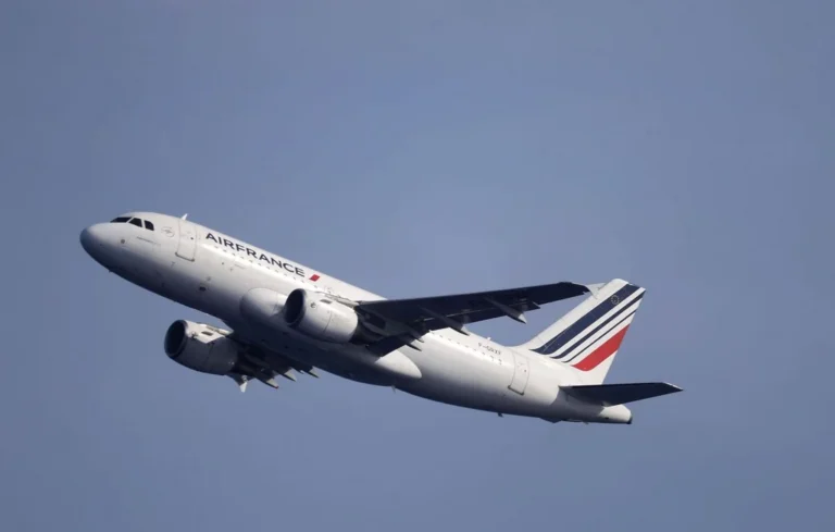 Vol Air France vers Dubaï : demi-tour après des tirs