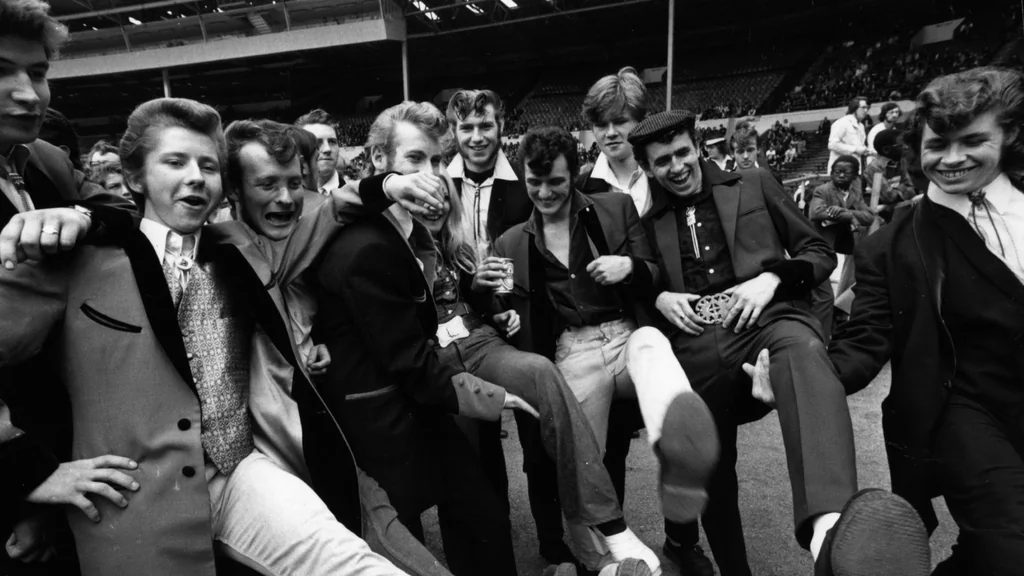 5 chansons des années 70 qui incarnent parfaitement la jeunesse