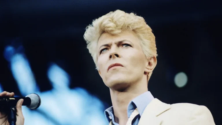 5 Chansons de David Bowie qui Résonnent Encore Plus Aujourd&rsquo;hui