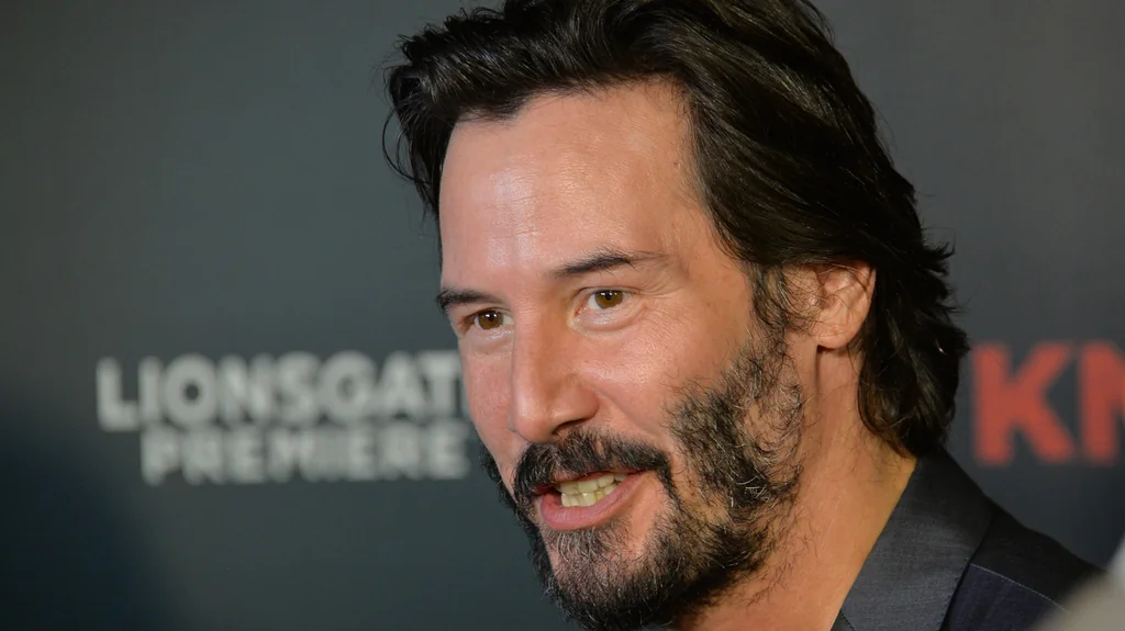Keanu Reeves et les Fantômes : Une Rencontre Étrange