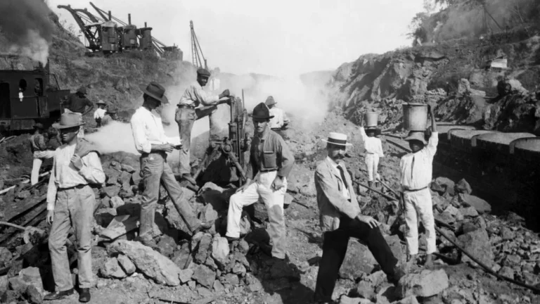 L&rsquo;Histoire Éprouvante du Canal de Panama : Secrets et Tragedies