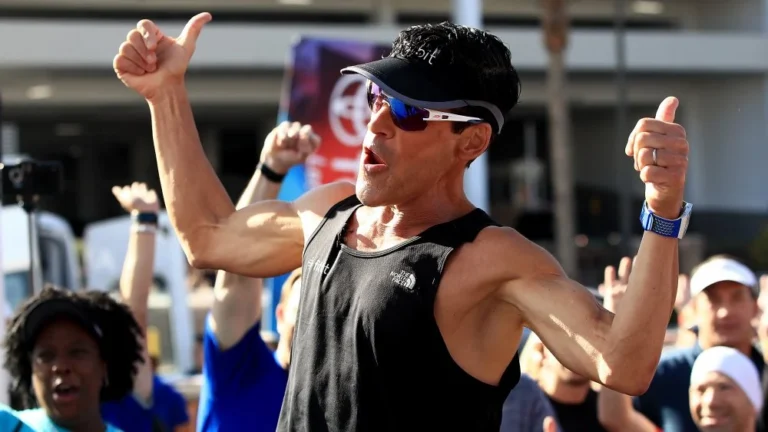 L&rsquo;incroyable exploit de Dean Karnazes : 350 miles sans s&rsquo;arrêter