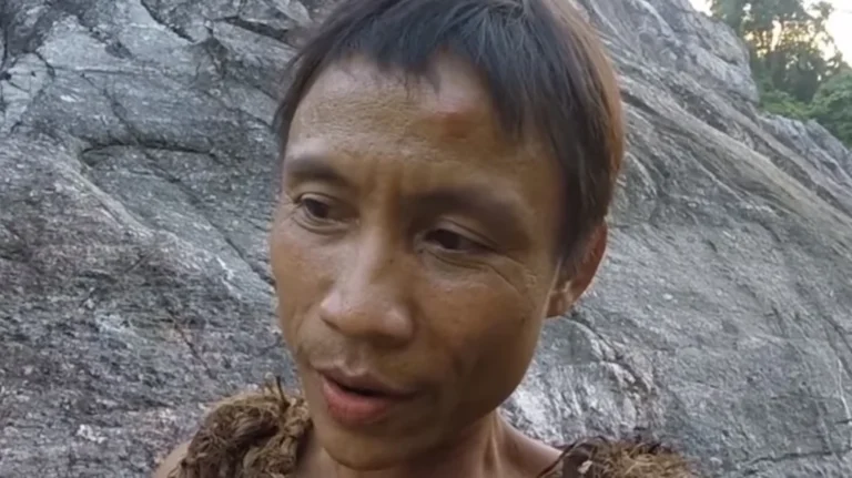 La Tragique Mort du Tarzan Vietnamien : Une Vie Dans la Jungle