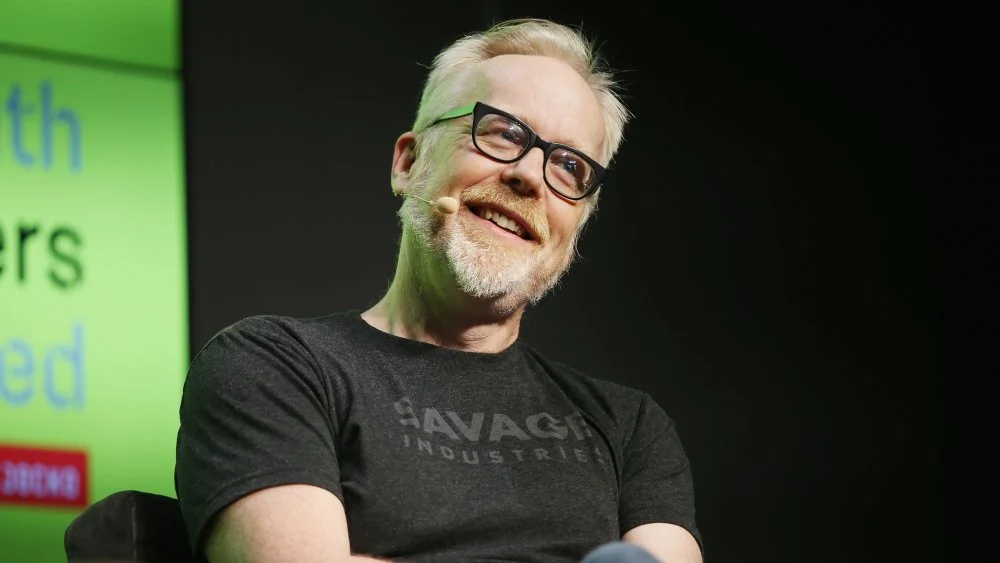 La fortune d'Adam Savage, ex-animateur de Mythbusters révélée