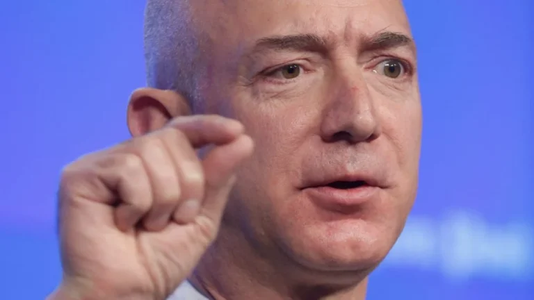Pourquoi Jeff Bezos veut racheter une équipe de la NFL