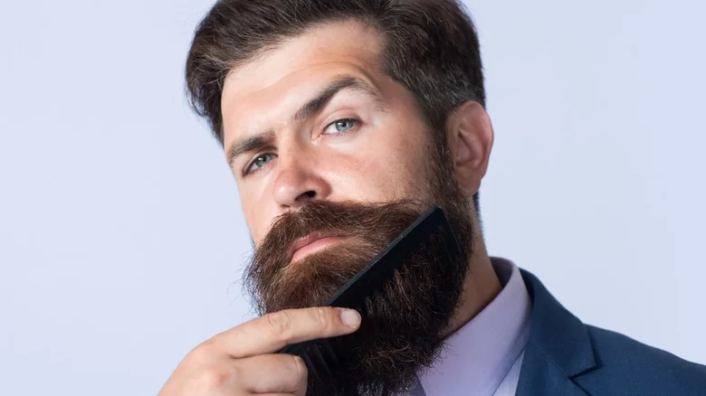 Pourquoi les hommes ont des barbes selon la science