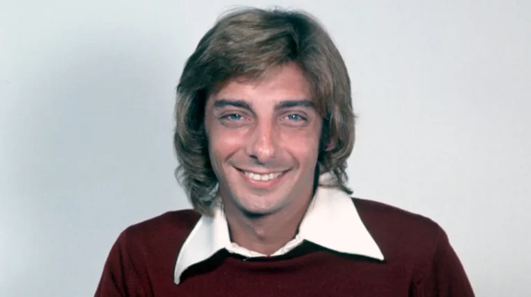 Barry Manilow : de la salle de courrier de CBS au sommet de la gloire