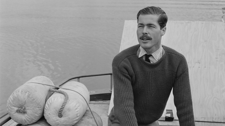 Lord Lucan posant sur un bateau