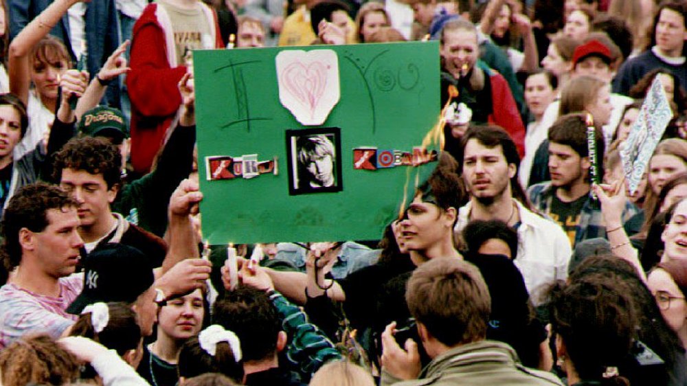 Fans de Kurt Cobain rassemblés lors d'une veillée