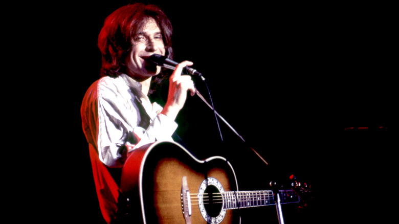 Ray Davies chantant