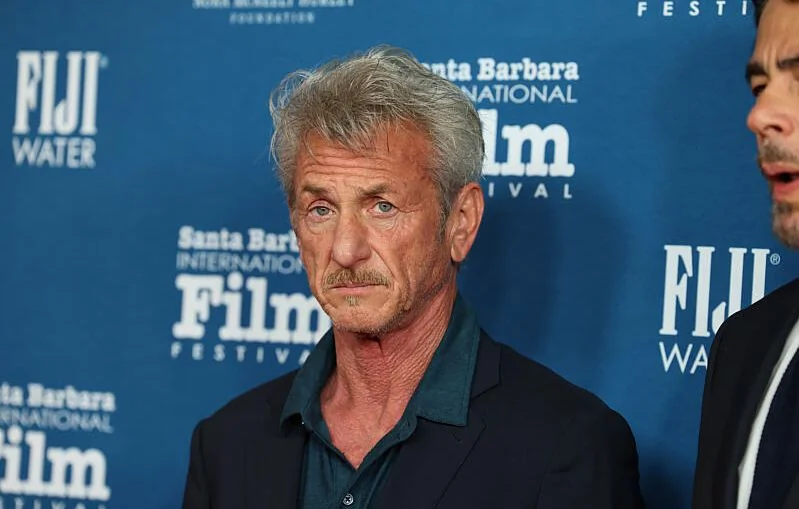 Sean Penn snobe les Oscars pour apporter son soutien à l'Ukraine