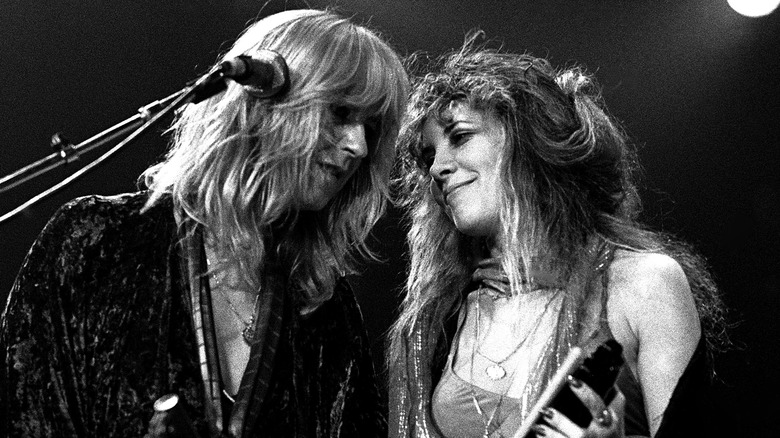 Christine McVie et Stevie Nicks sur scène