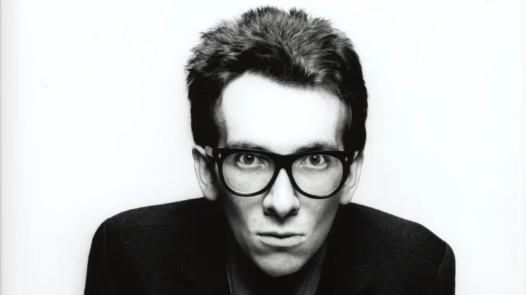 5 chansons cultes d&rsquo;Elvis Costello qui n&rsquo;ont jamais été numéro 1