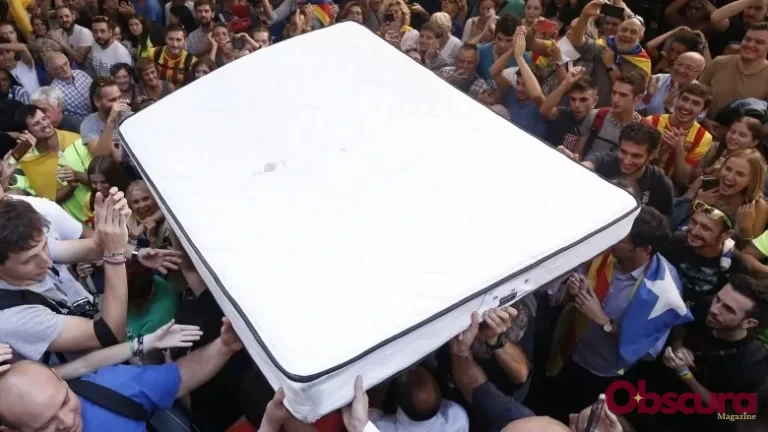 Est-il vraiment illégal d&rsquo;enlever l&rsquo;étiquette d&rsquo;un matelas ?