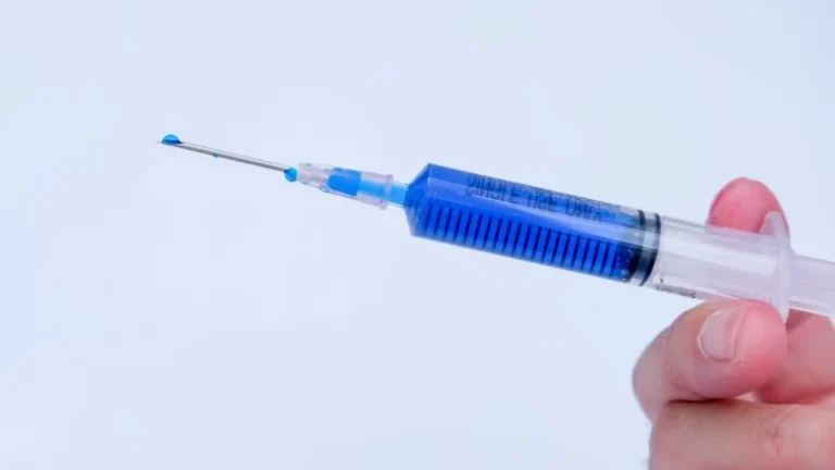 Le véridique pouvoir du sérum de vérité : mythe ou réalité ?