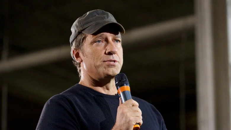 Les débuts de Mike Rowe avant Dirty Jobs : un parcours unique