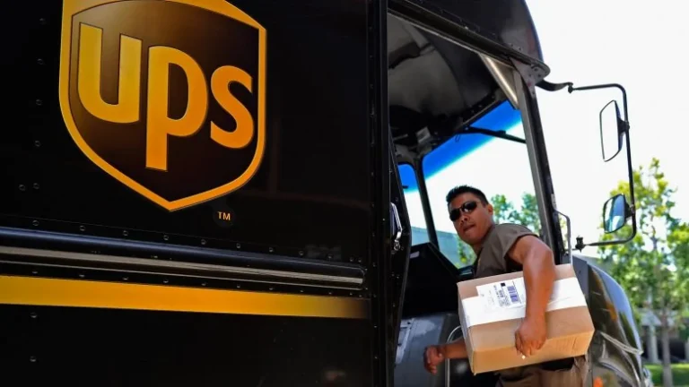 Pourquoi les camions UPS évitent presque toujours les virages à gauche