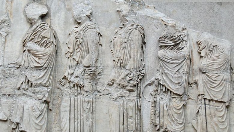Femmes grecques antiques lors d'une fête religieuse