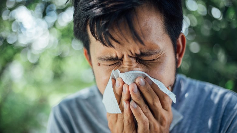 Homme malade à l'âge de pierre