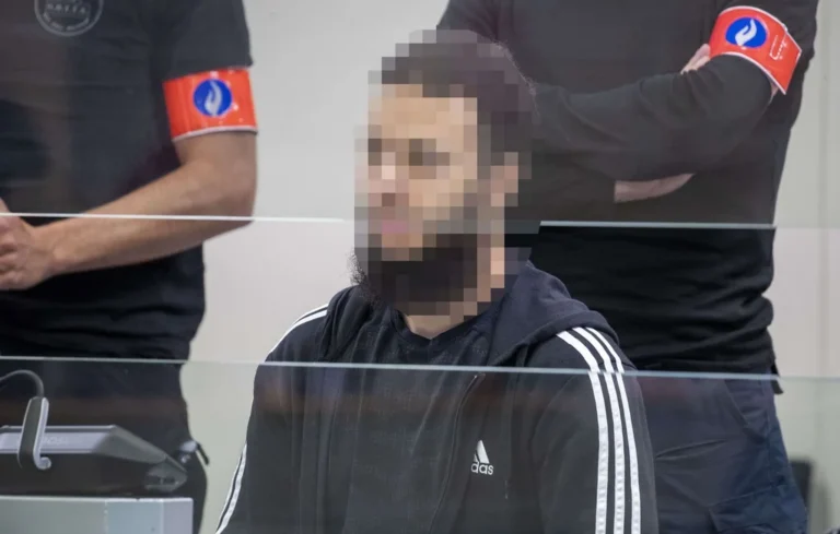 Attentats du 13-Novembre : parloirs assouplis pour Salah Abdeslam