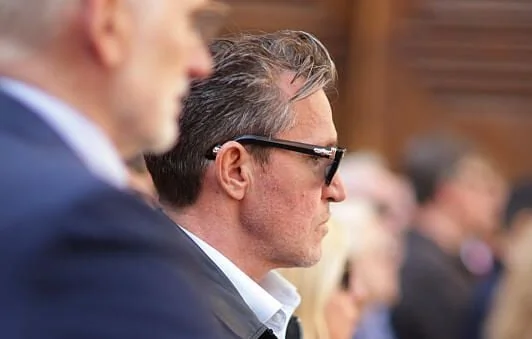 Benjamin Castaldi : du plateau de télévision aux planches de théâtre