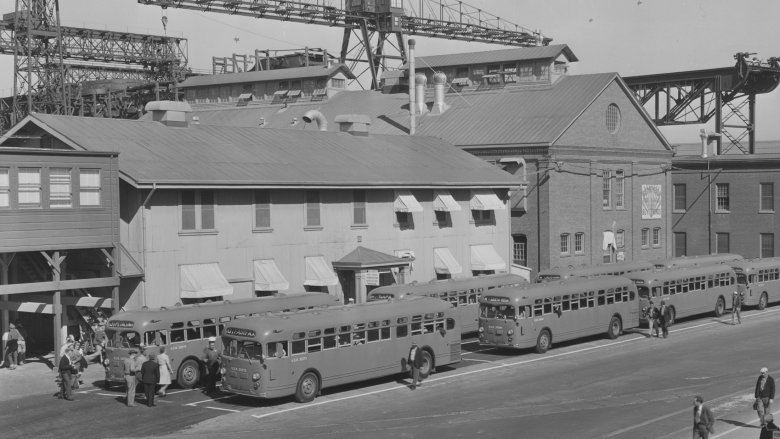 Transports ouvriers en Californie pendant la Seconde Guerre mondiale