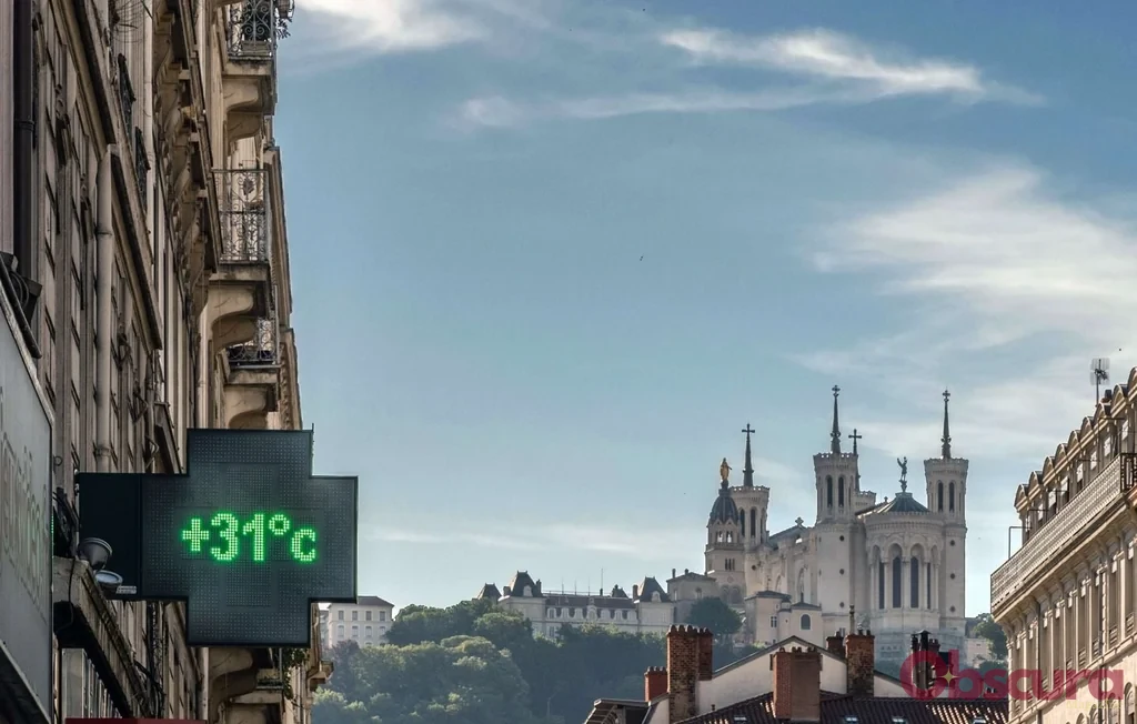 Chaleur record en France : jusqu'à 35,2 °C relevés ce vendredi