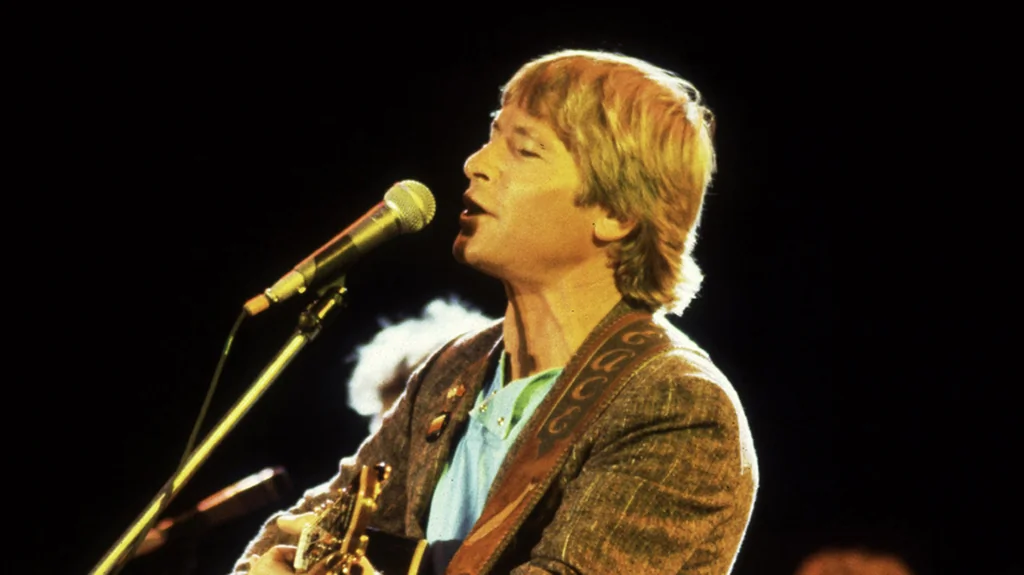 5 chansons de John Denver qui incarnent l'idéalisme des années 70