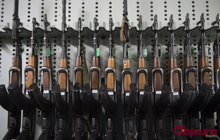 Corse : 14 armes à feu et un AK-47 volés chez un particulier