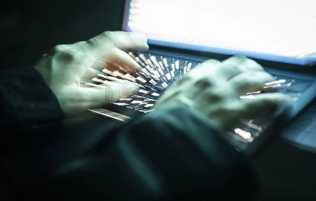 Cybercriminalité : le hacker « HexDex » écroué après une vague de piratages