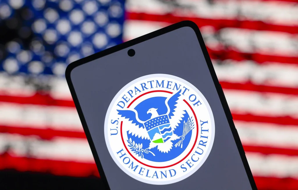 États-Unis : fin du « shutdown » record pour la Sécurité intérieure