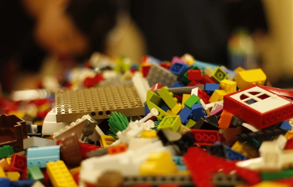 Une fraude insolite aux Lego : il remplaçait les briques par des pâtes