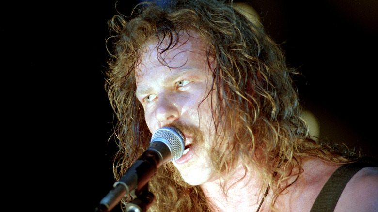 James Hetfield de Metallica chantant en 1992