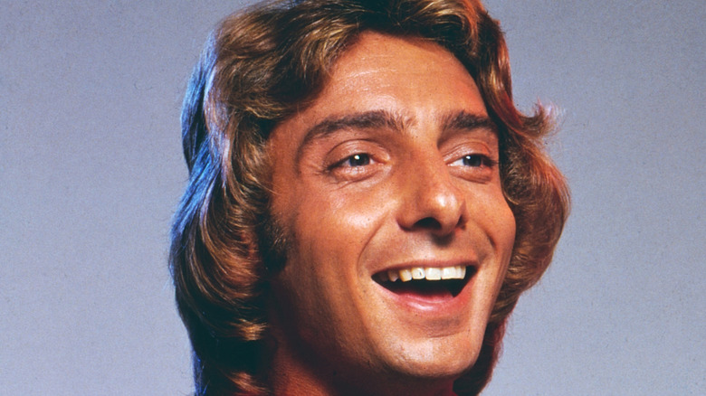 Barry Manilow souriant à la fin des années 1970