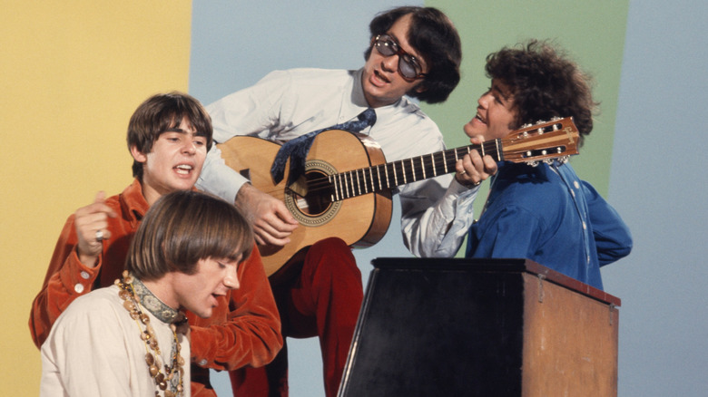 Les Monkees lors du tournage du clip Daydream Believer