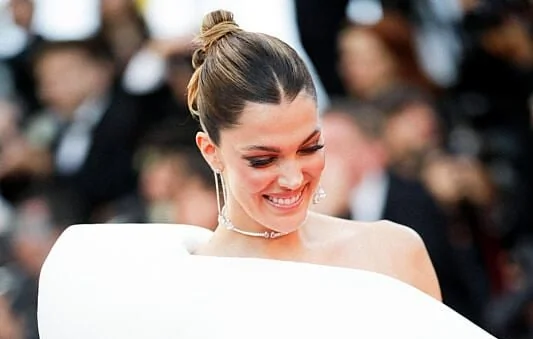 Iris Mittenaere : pourquoi elle ne veut plus exposer ses amours