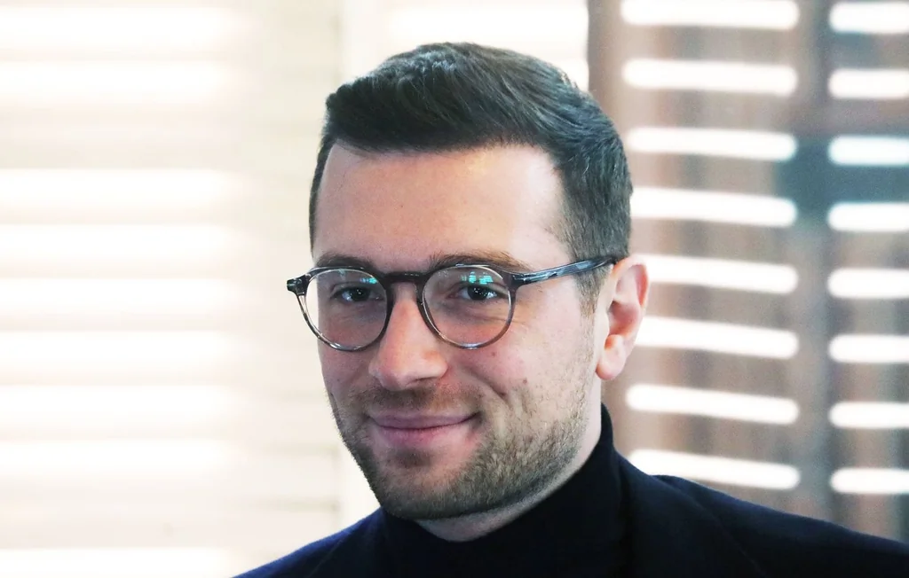 Jordan Bardella officialise son couple avec Maria Carolina de Bourbon