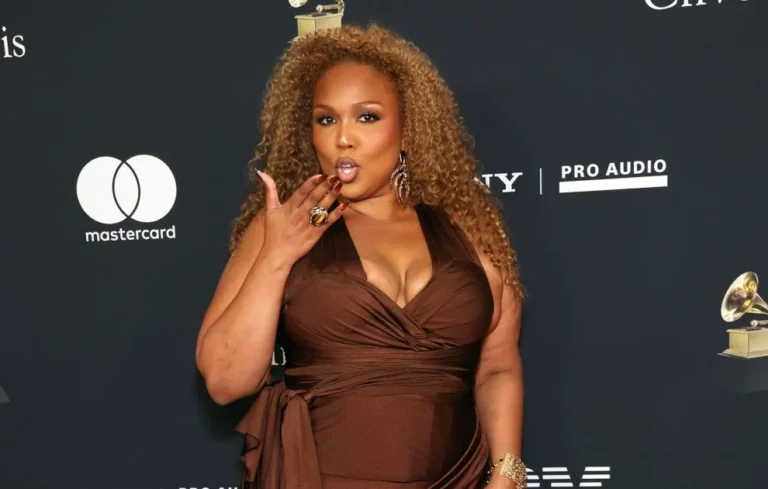Lizzo révèle avoir attendu son premier Grammy pour sa première fois