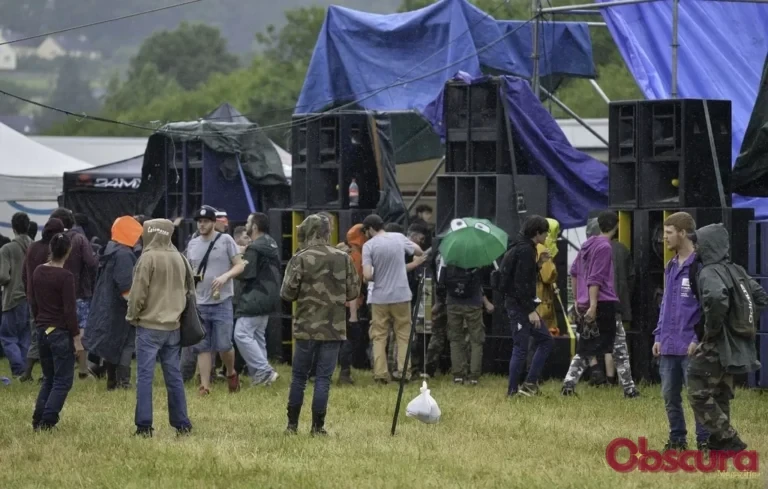 Lozère : la neige et le froid mettent fin à une free party illégale