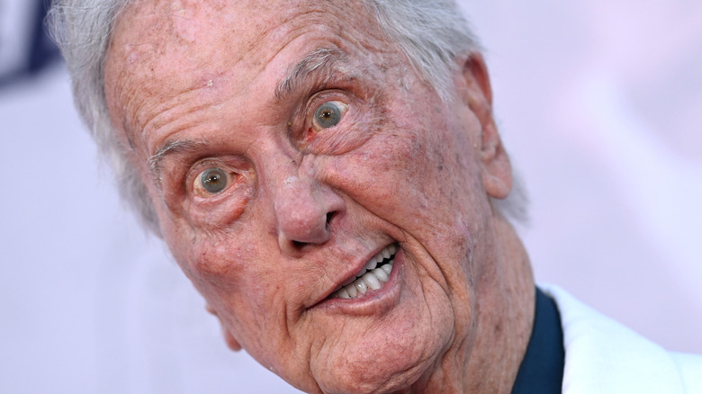 Pat Boone sur un tapis rouge en 2024