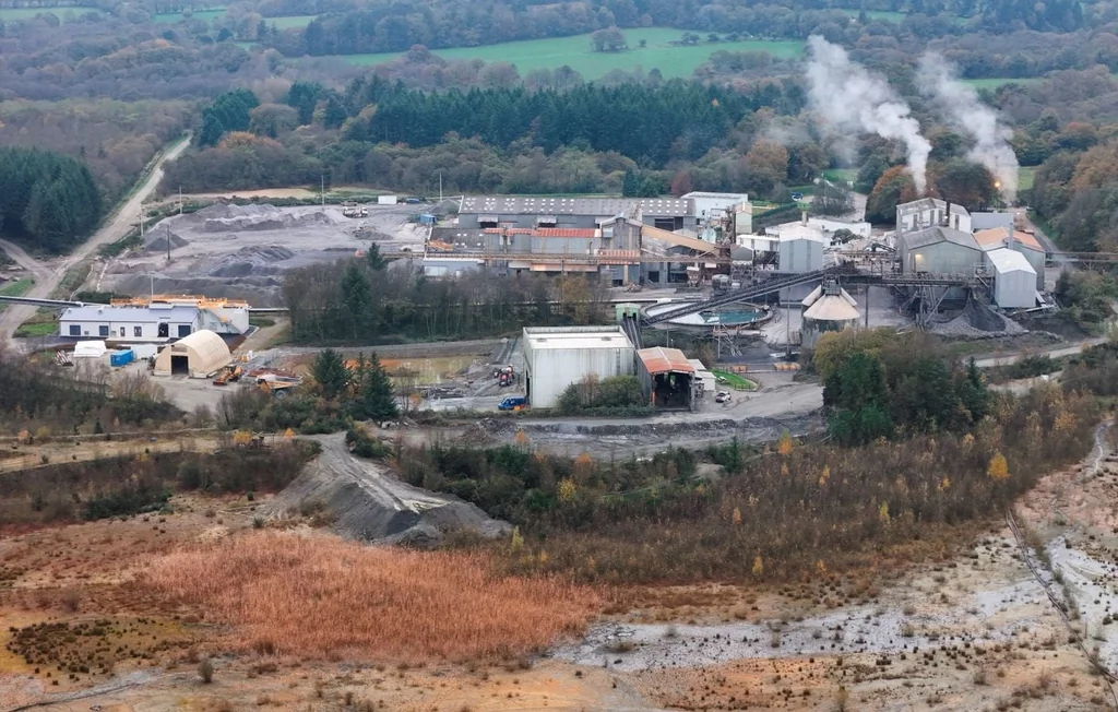 Pollution en Bretagne : enquête sur la mine d'andalousite de Glomel